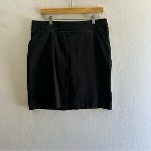 Duluth Trading Co Black Pull-on Stretch Skort Shorts Size Medium
